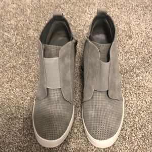 Journee women’s shoes